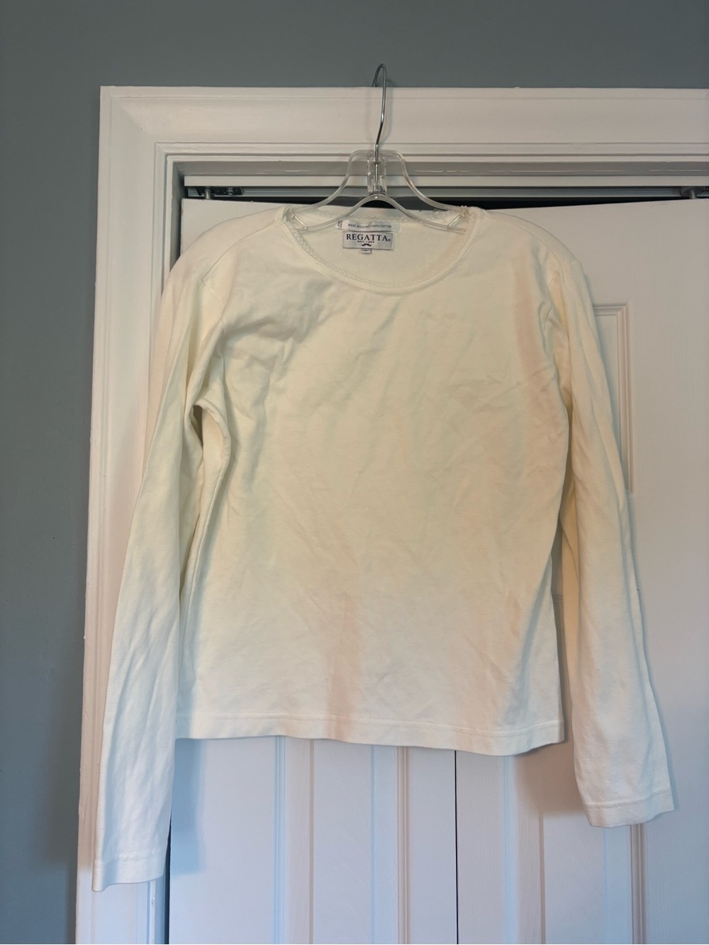 Regatta Women's White Long-Sleeve Crewneck Tee